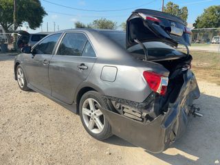 2014 Toyota Camry SE - Exterior Rear Left Corner Image